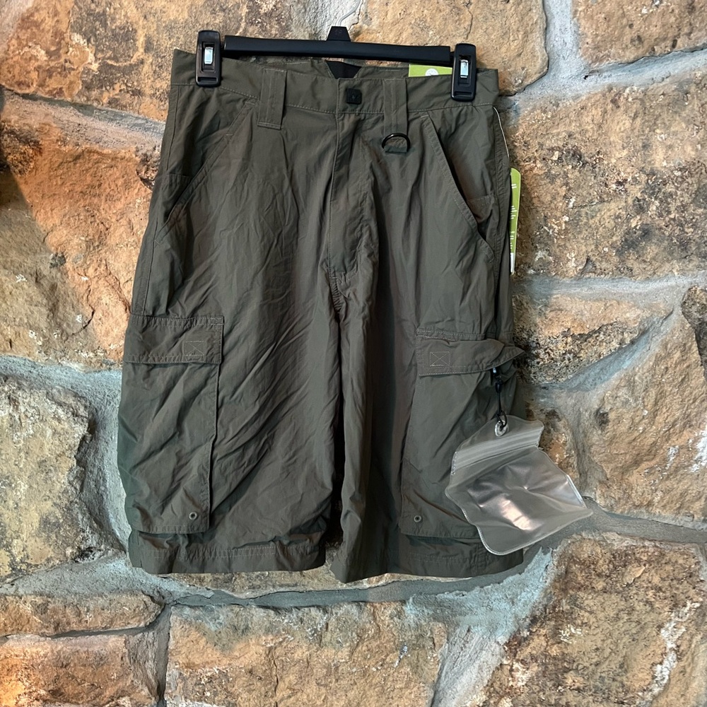 Men's Cargo Shorts in Olive Green - Lightweight Utility Style